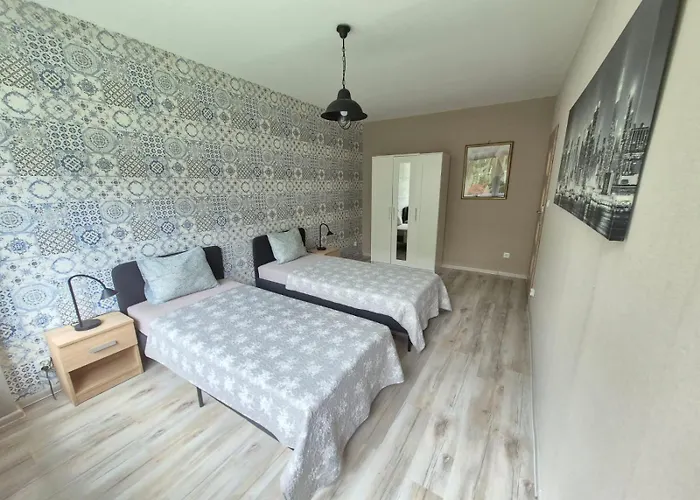 Jdk Serbinowska 53m2 6-osobowy 公寓